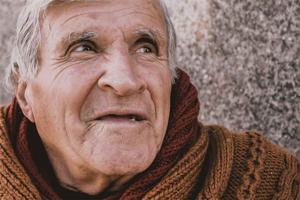 Why You Don’t Have to Go It Alone as You Age