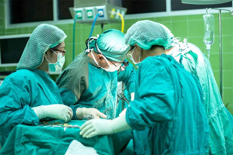 Why Rhinoplasty Should Fix Breathing and Appearance Together